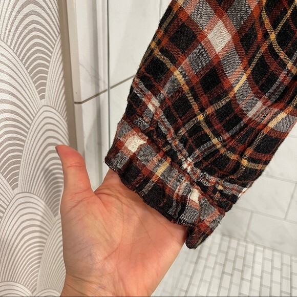 Madewell Gwen Plaid Ruffle Sleeve V-Neck Blouse Faded Rust M NWOT - Picture 6 of 13